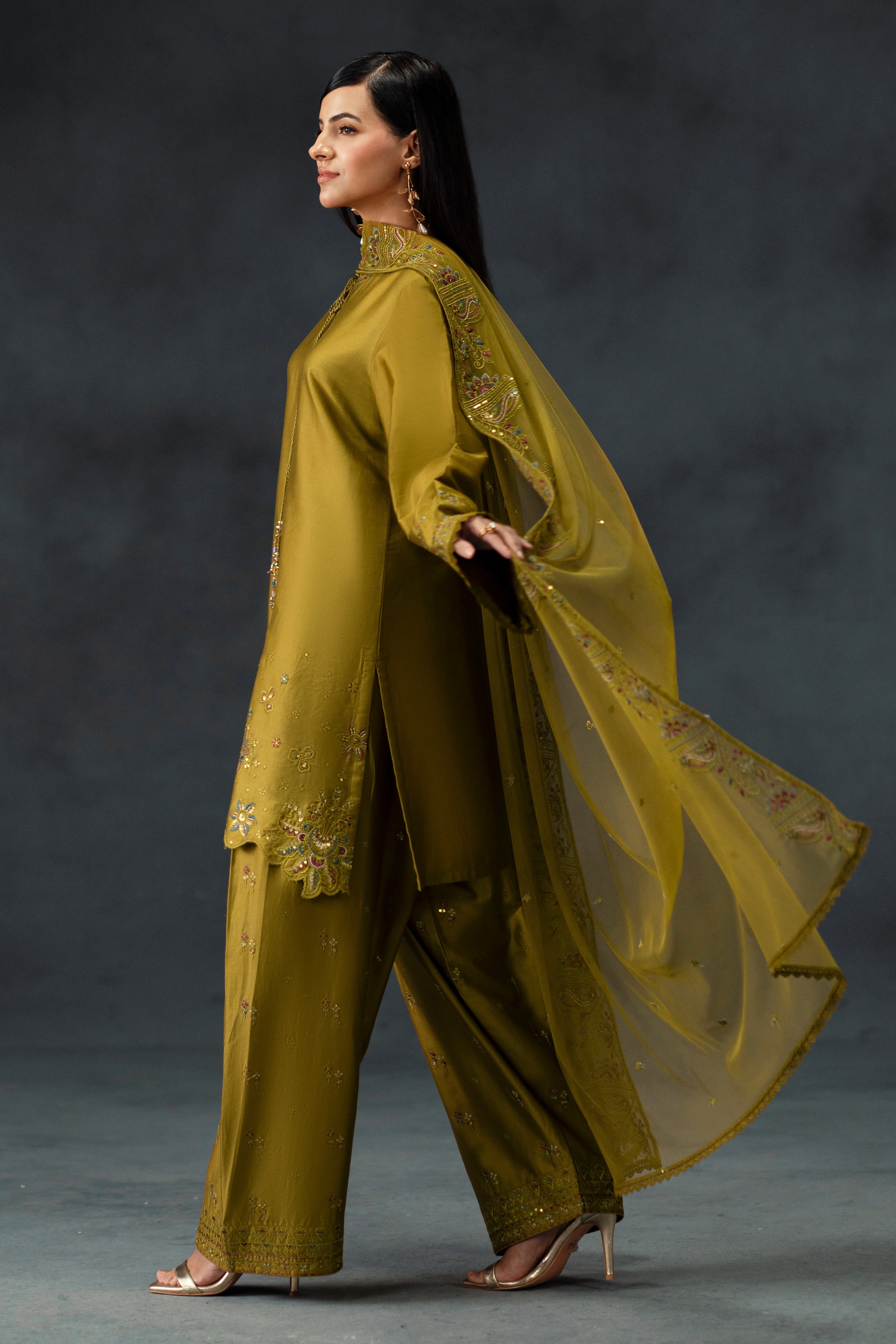 Nazish - Image 3